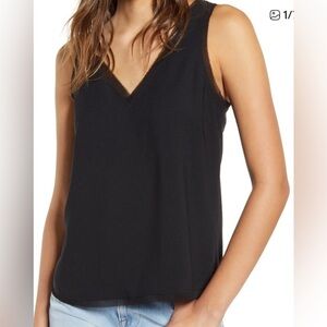 Chelsea 28 Black Sleeveless V-Neck Top Raw Edge Hem sleeves Small EUC